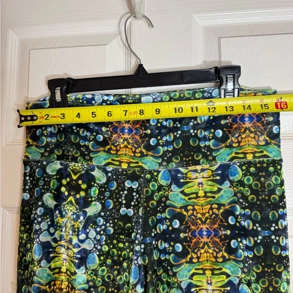 Green Multicolor Sequin-Effect Flared Pants - Picture 8 of 10